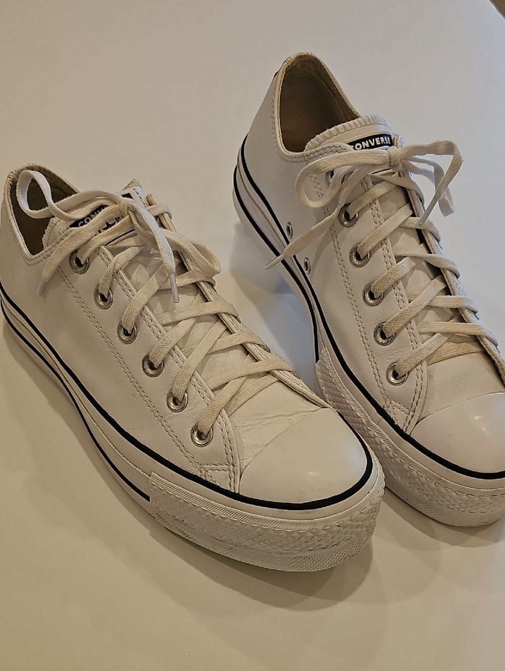 Converse White Low-Top Leather Sneakers with Black Trim Lift Platform Size 10